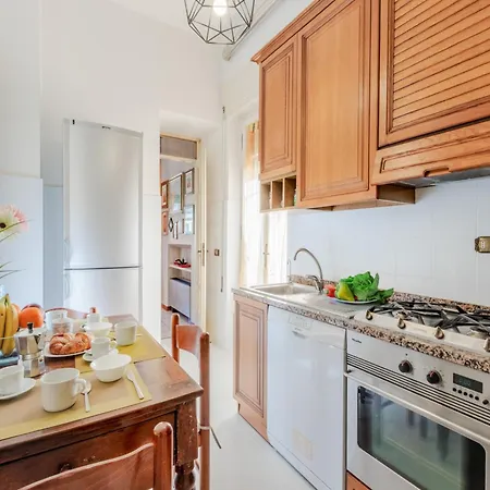 Apartman Simple Convenient 3 Bedrooms *