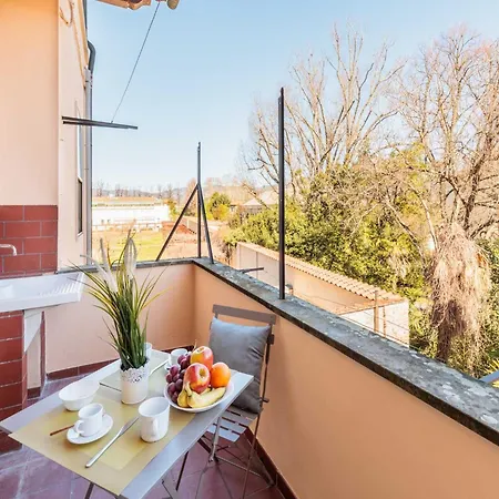 Lägenhet Simple Convenient 3 Bedrooms Lucca