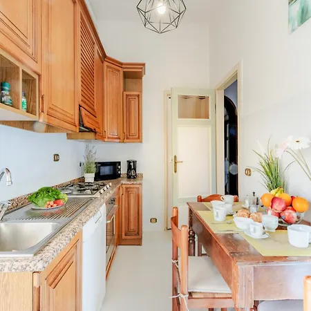 Simple Convenient 3 Bedrooms Lucca