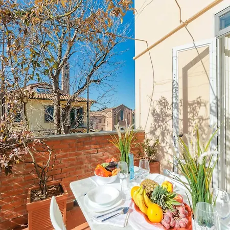 Simple Convenient 3 Bedrooms Lucca